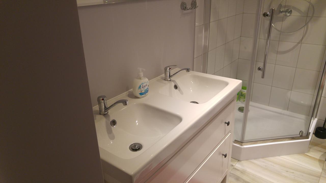 Rent0Nline Niepodleglosci Rooms Metro Warszawa Eksteriør bilde