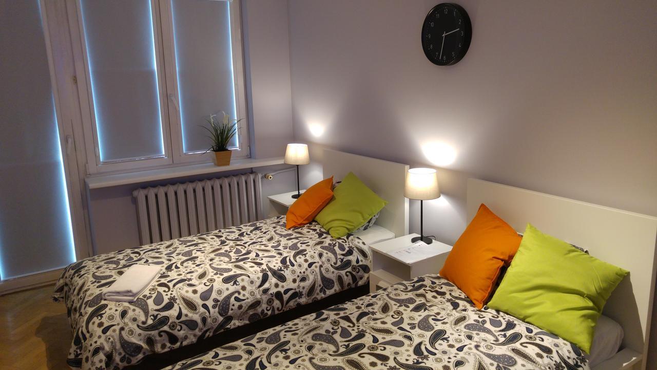 Rent0Nline Niepodleglosci Rooms Metro Warszawa Eksteriør bilde