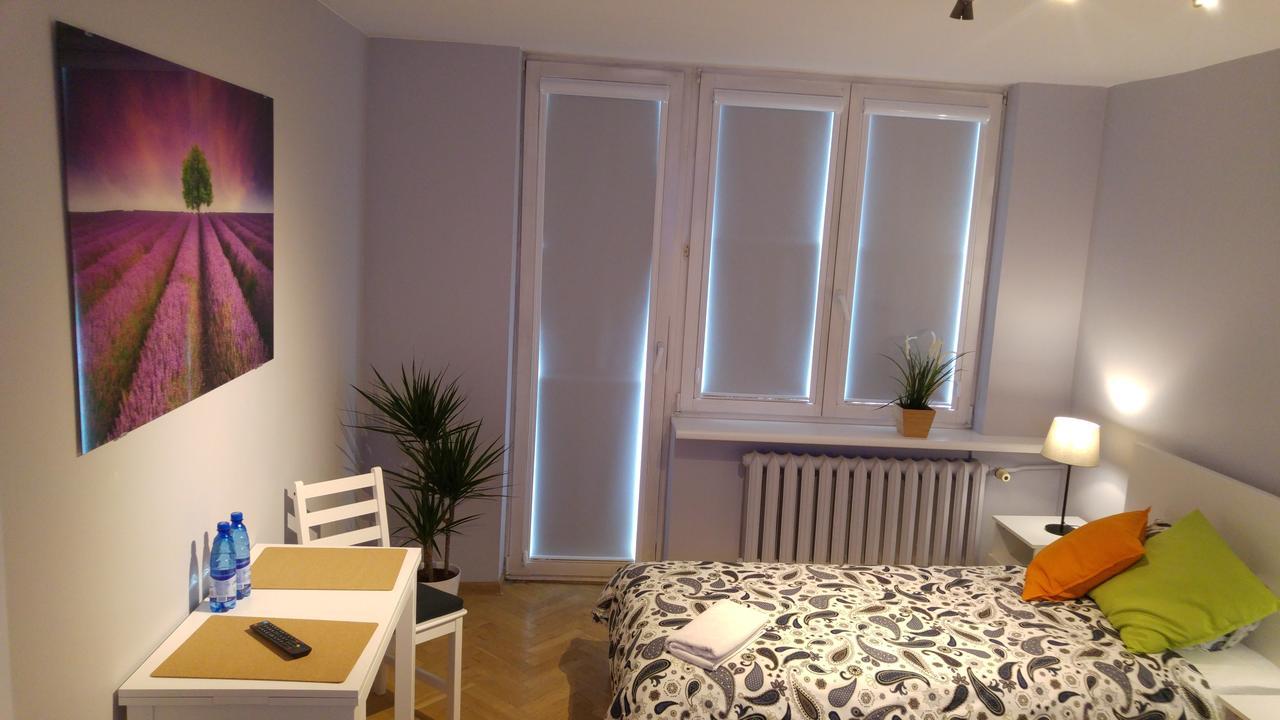 Rent0Nline Niepodleglosci Rooms Metro Warszawa Eksteriør bilde